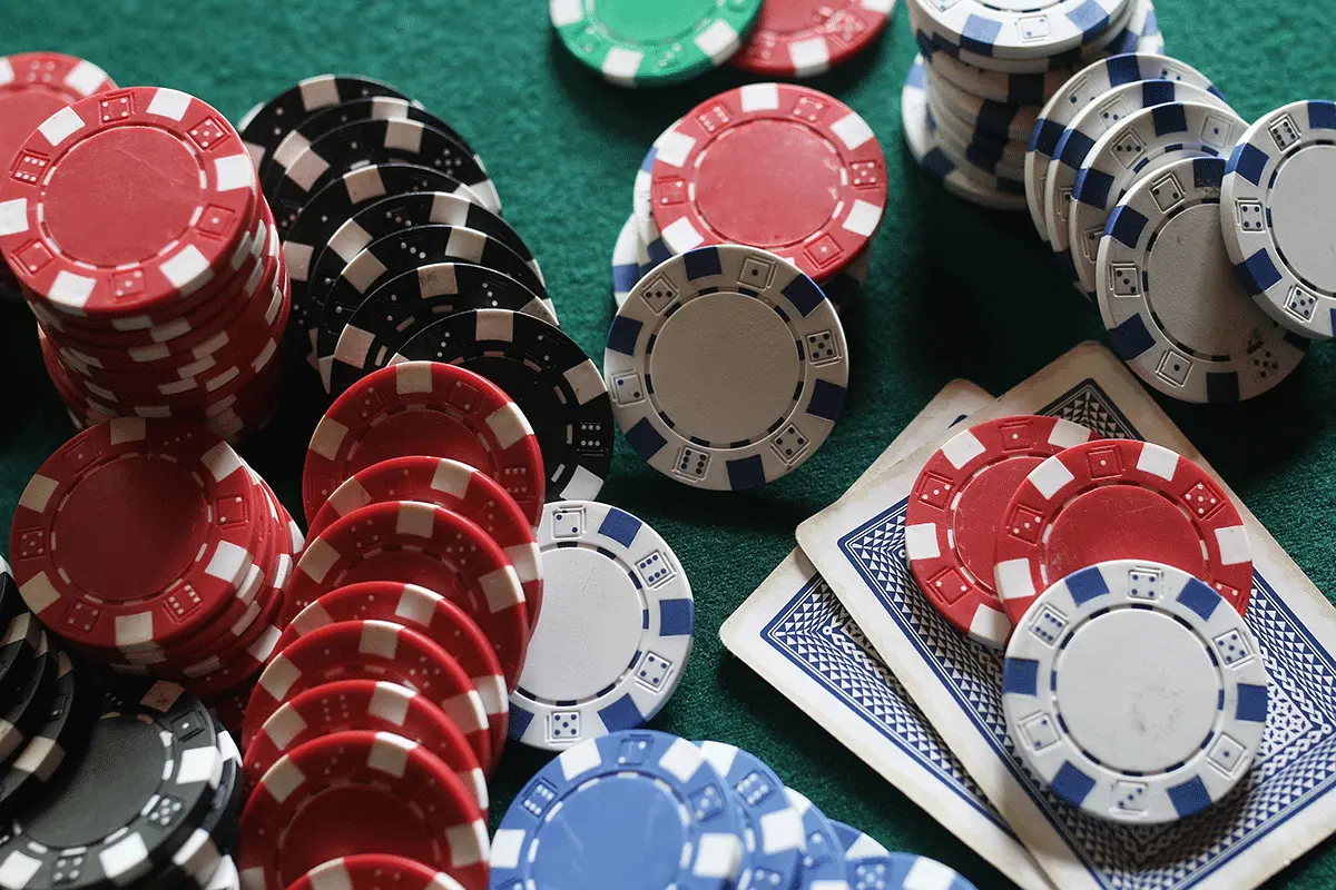 The Ultimate Poker Cheat Sheet: A Beginner s Guide to Winning at Poker